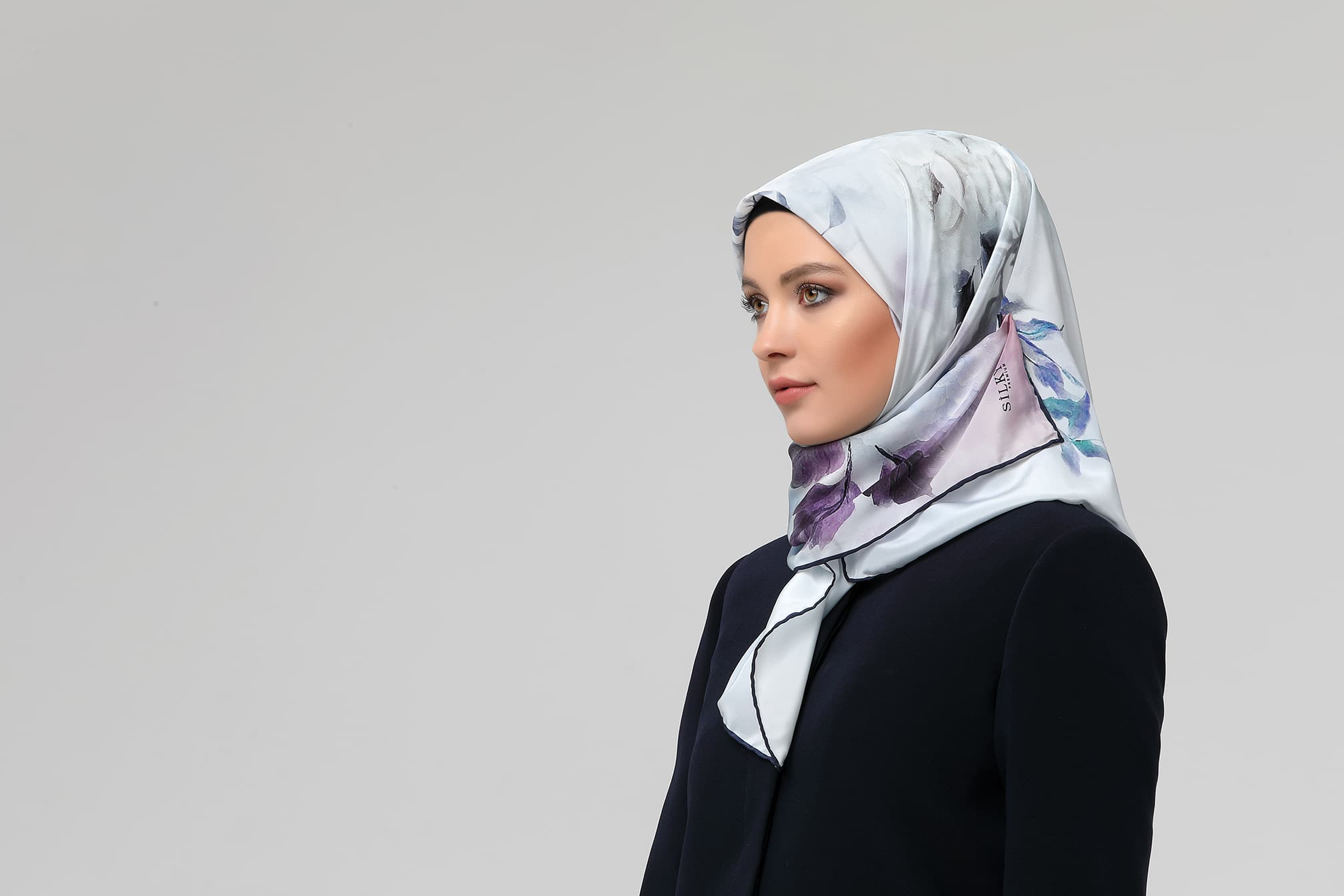Orkide Tekstil silk scarf and foulard pattern from the design archive — Nº 07