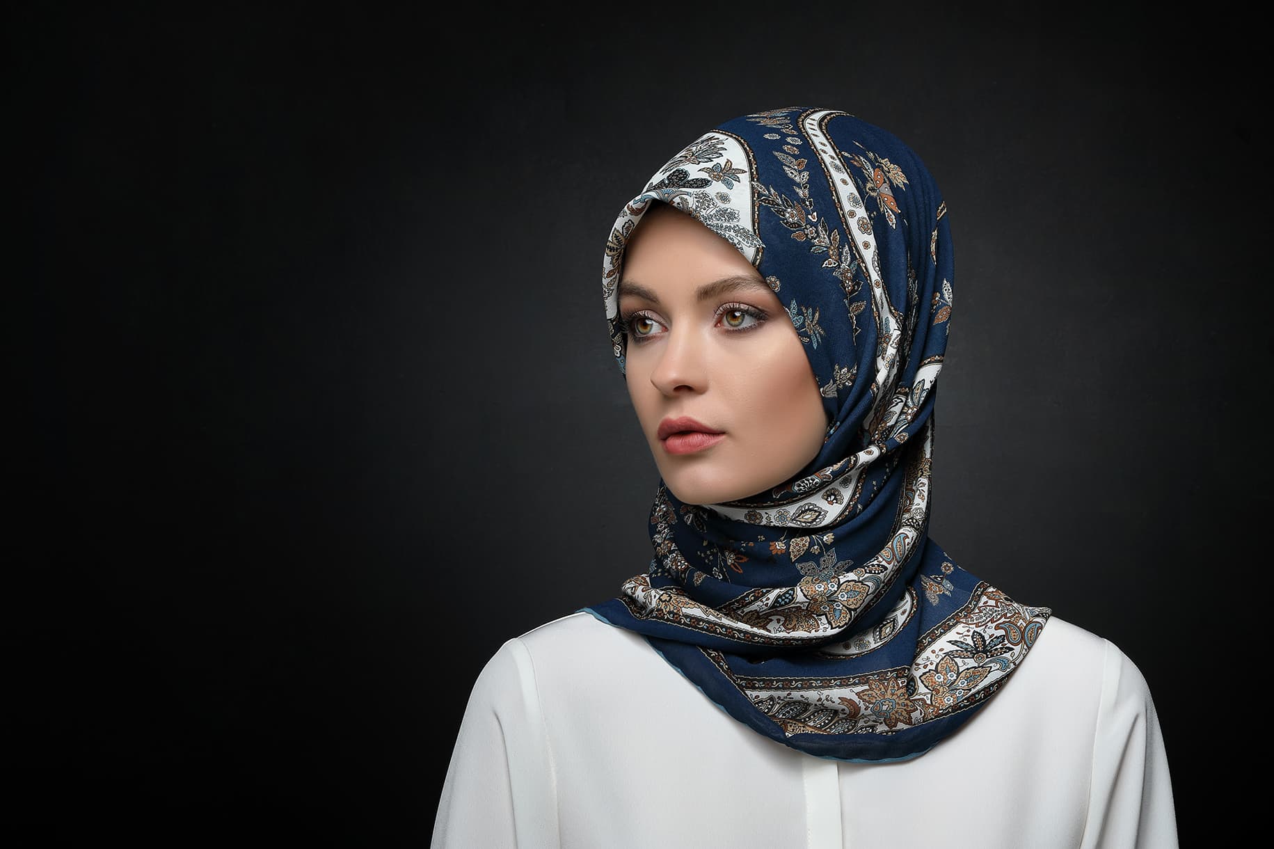 Orkide Tekstil ipek eşarp ve fular kreasyonu — desen arşivinden Nº 06